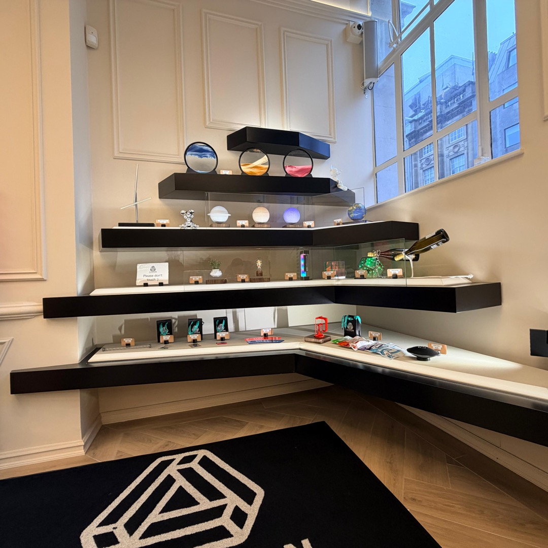 Children amazed by an interactive exhibit at Illusion Museum Dublin
